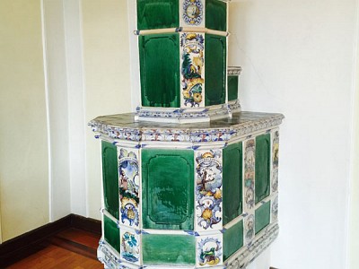 Chandelier hall room7